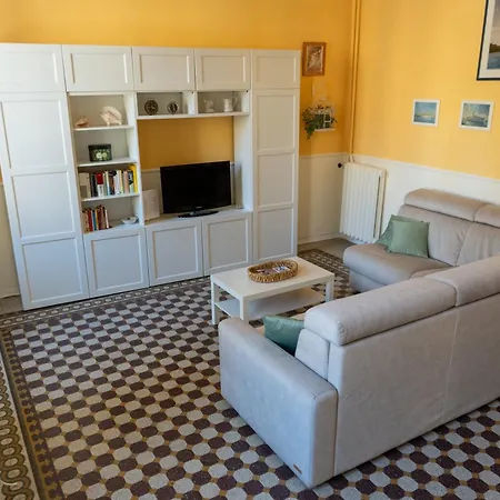 Daire Via Veneto 5 Alassio