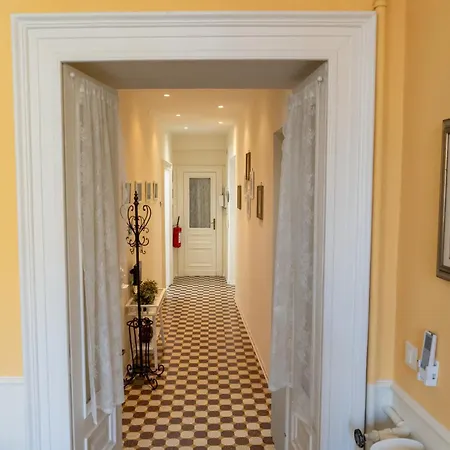 Via Veneto 5 Apartment