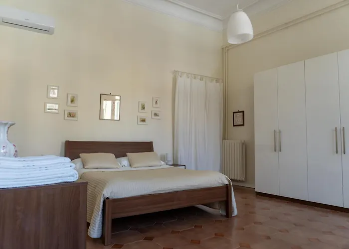 Via Veneto 5 * Alassio