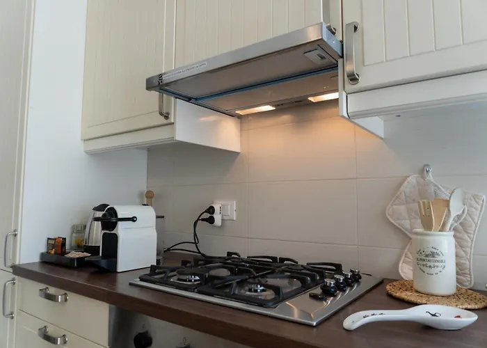 Via Veneto 5 * Alassio